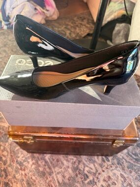 Black Patent Low Heel Pumps for Women